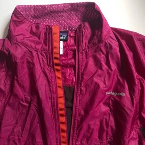 Patagonia Cycling Windbreaker in Magenta Medium